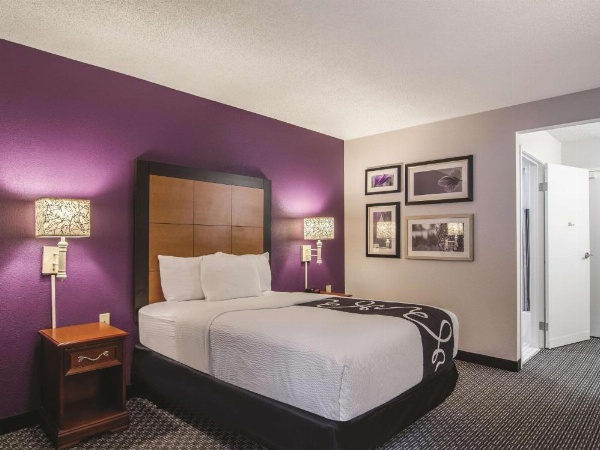 La Quinta Inn & Suites by Wyndham Baton Rouge Siegen Lane image 12