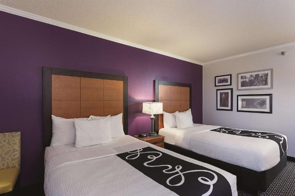 La Quinta Inn & Suites by Wyndham Baton Rouge Siegen Lane image 13