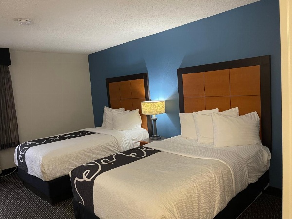 La Quinta Inn & Suites by Wyndham Baton Rouge Siegen Lane image 7